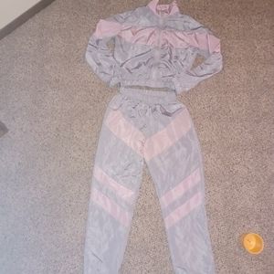 Women size medium track suit never worn